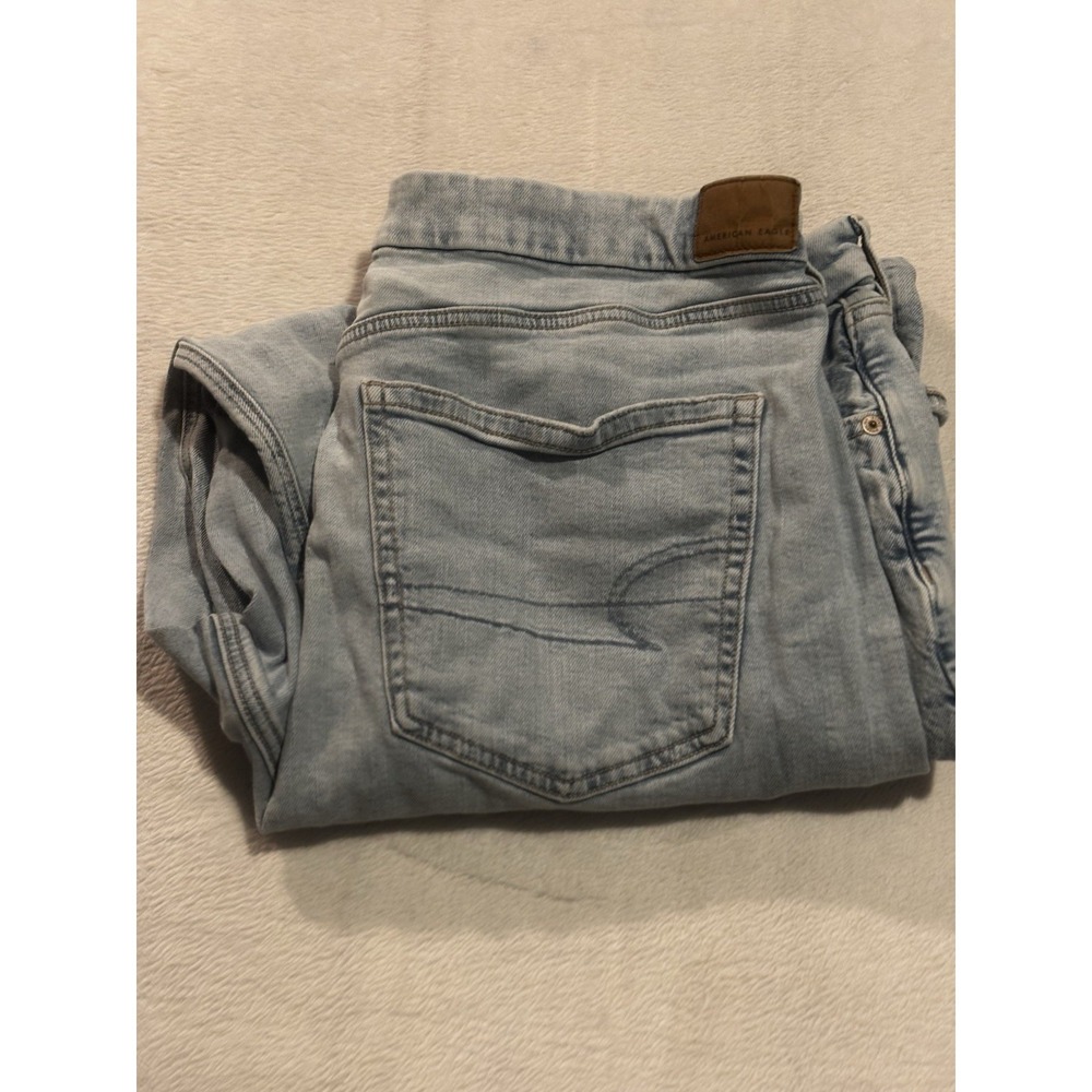 American Eagle Jeans Women 20‎ Short  Strigid Curvy Super High Rise Light Wash